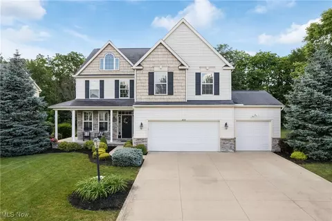 4276 Brownstone Ln, Medina, OH 44256