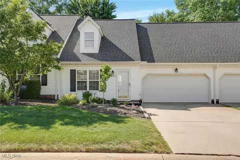 11253 Hampton Bay Ln, Concord, OH 44077