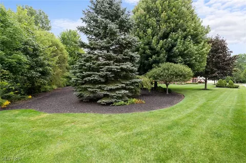 Exterior - 4453 Darlington Ct, Ashtabula, OH 44004 photo 10 of 14