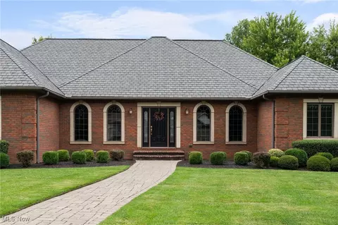 Exterior - 4453 Darlington Ct, Ashtabula, OH 44004 photo 2 of 14