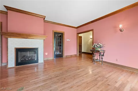 Living - 4453 Darlington Ct, Ashtabula, OH 44004 photo 7 of 7