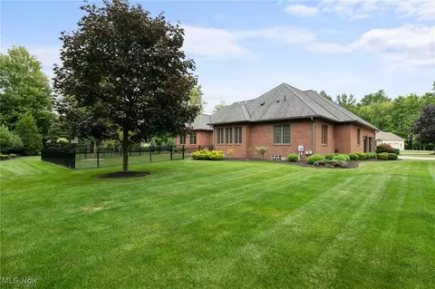 Exterior - 4453 Darlington Ct, Ashtabula, OH 44004 photo 4 of 14