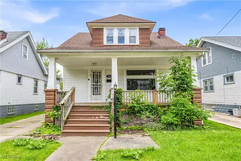 3670 E 138th St, Cleveland, OH 44120