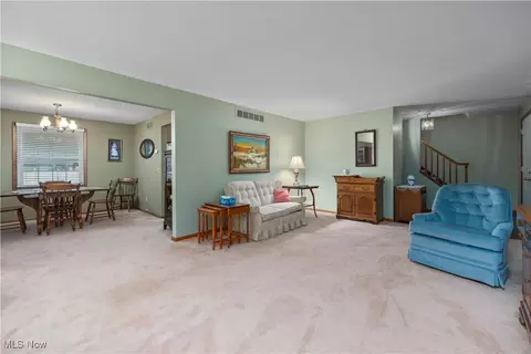 417 Georgia Ave, Elyria, OH 44035 photo 5