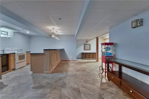 230 Clingan Rd, Struthers, OH 44471 photo 36