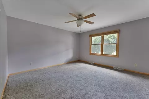 230 Clingan Rd, Struthers, OH 44471 photo 23