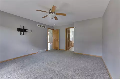 230 Clingan Rd, Struthers, OH 44471 photo 22