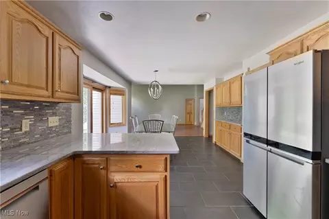 230 Clingan Rd, Struthers, OH 44471 photo 17