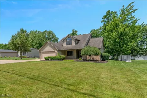230 Clingan Rd, Struthers, OH 44471 photo 4