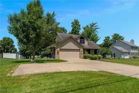 230 Clingan Rd, Struthers, OH 44471 photo 3
