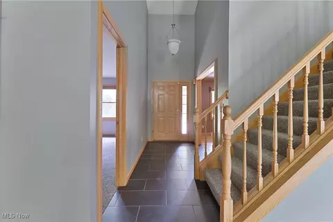 230 Clingan Rd, Struthers, OH 44471 photo 7