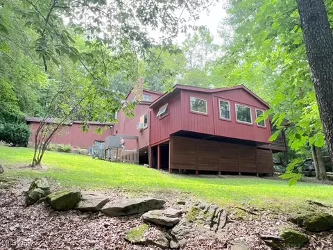 10993 Kleski Rd SE, Uhrichsville, OH 44683
