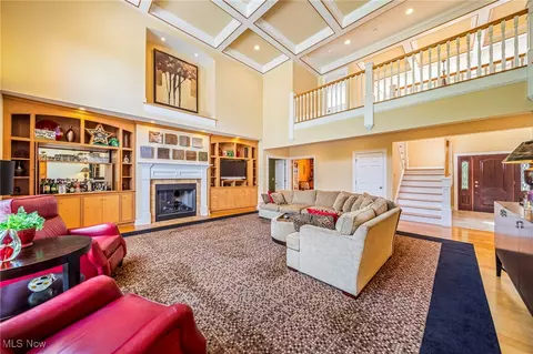 11275 Beechnut Ln, Chardon, OH 44024 photo 6