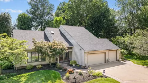 5203 13th Ave, Vienna, WV 26105