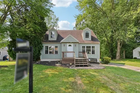 1811 Stepney St, Niles, OH 44446