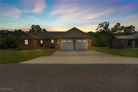 45330 Maple View Cir, Caldwell, OH 43724