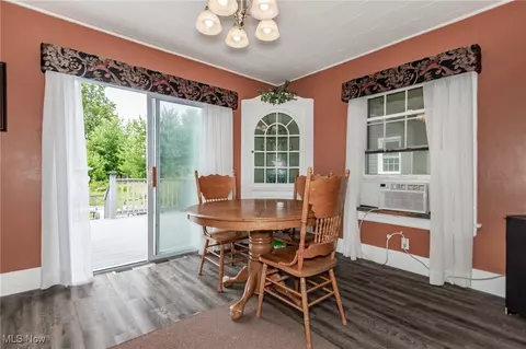 Dining - 2129 E 41st St, Ashtabula, OH 44004 photo 1 of 3