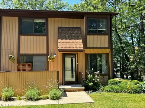 35049 N Turtle Trl #C, Willoughby, OH 44094