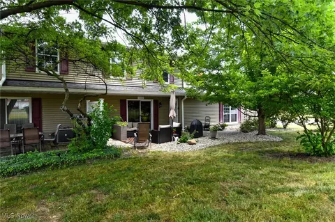 4914 Independence Cir #D, Stow, OH 44224