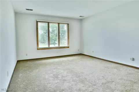 894 Pearson Cir #3, Boardman, OH 44512 photo 17
