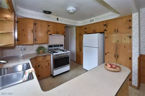 6416 Poplar Dr, Independence, OH 44131 photo 16