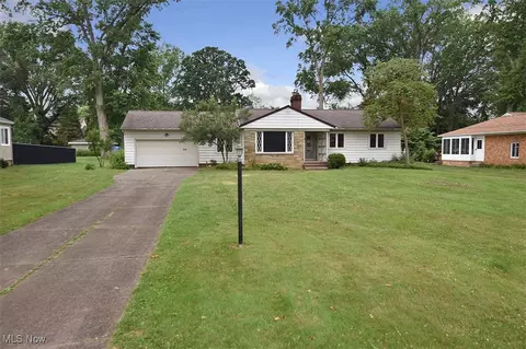 6416 Poplar Dr, Independence, OH 44131 photo 4