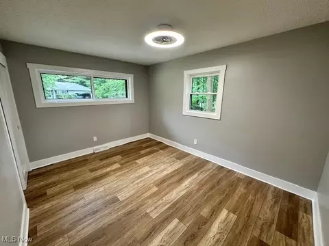 Bedroom - 2928 Vincent Rd, Silver Lake, OH 44224 photo 5 of 6