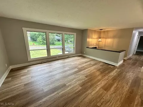 Living - 2928 Vincent Rd, Silver Lake, OH 44224 photo 1 of 2
