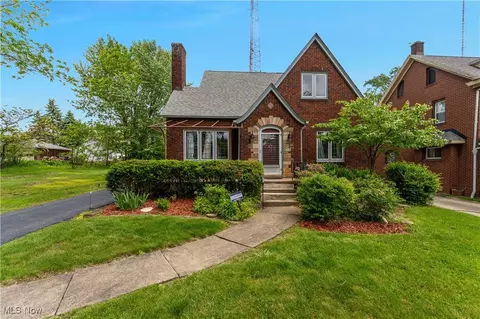 4019 Euclid Blvd, Youngstown, OH 44512