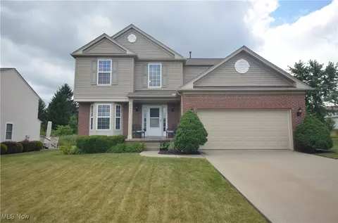 4909 Garnet Cir, Stow, OH 44224
