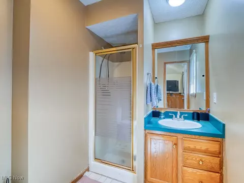Bath - 200 Parklane Dr, Lagrange, OH 44050 photo 2 of 2