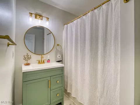 Bath - 200 Parklane Dr, Lagrange, OH 44050 photo 1 of 2
