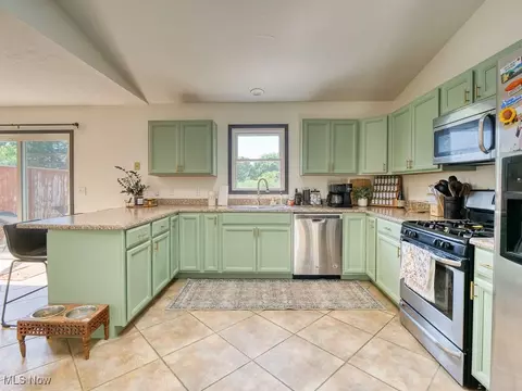 Kitchen - 200 Parklane Dr, Lagrange, OH 44050 photo 3 of 4