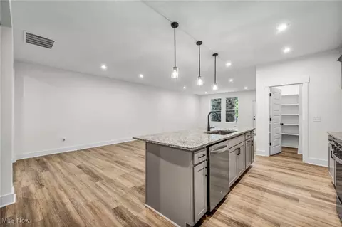9055 Ledge View Ter, Broadview Heights, OH 44147 photo 14