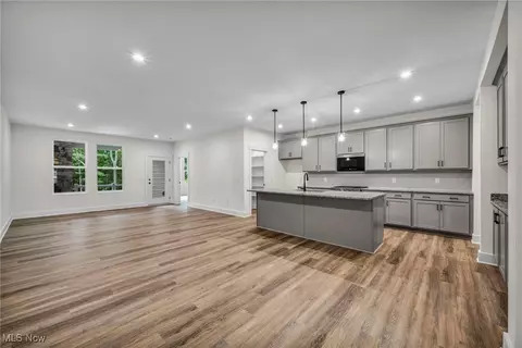 9055 Ledge View Ter, Broadview Heights, OH 44147 photo 11