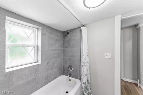 7686 Pinehurst Dr, Mentor On The Lake, OH 44060 photo 18