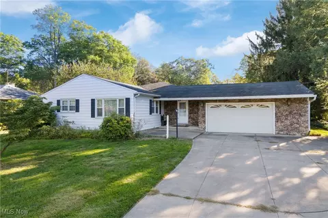 10091 Dale Dr, Wadsworth, OH 44281