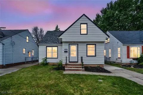 6326 Westminster Dr, Parma, OH 44129