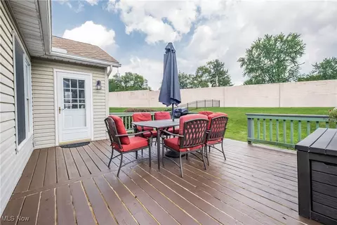 6704 Thicket St NW, Canton, OH 44708 photo 6