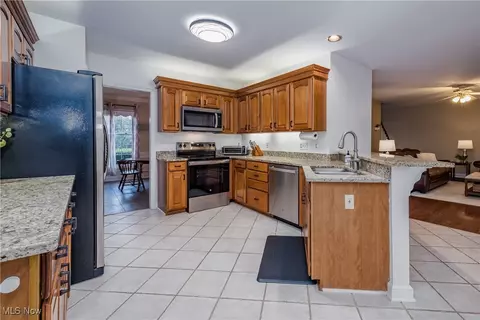 6704 Thicket St NW, Canton, OH 44708 photo 25