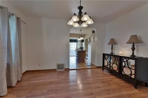 556 Poland Ave, Struthers, OH 44471 photo 6