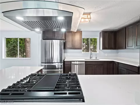 Kitchen - 8132 Pinehurst Dr, Parma, OH 44129 photo 4 of 6