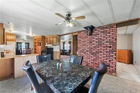 100 Raleigh Dr, Elyria, OH 44035 photo 16