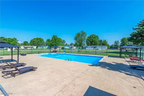 100 Raleigh Dr, Elyria, OH 44035 photo 40