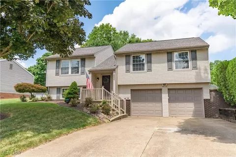 3526 Banyan St NW, Massillon, OH 44646