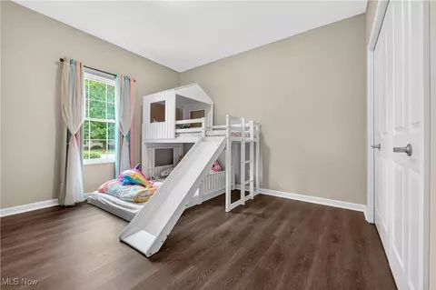 438 E 319th St, Willowick, OH 44095 photo 8