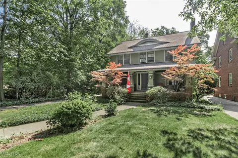 1539 Compton Rd, Cleveland Heights, OH 44118