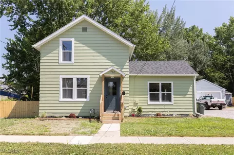 757 W River Rd N, Elyria, OH 44035