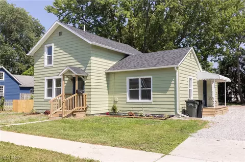 757 W River Rd N, Elyria, OH 44035 photo 4