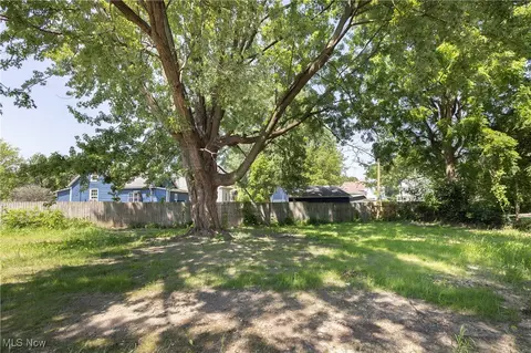 757 W River Rd N, Elyria, OH 44035 photo 32